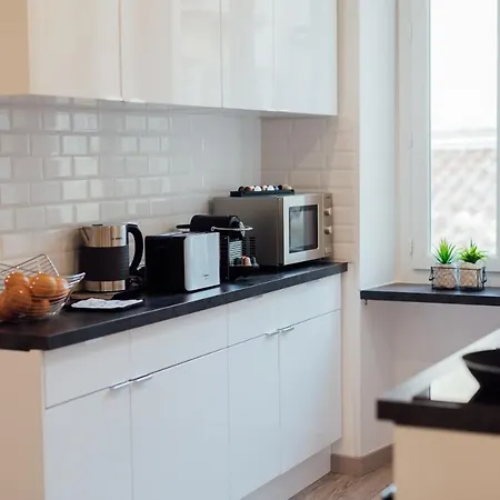 Le Notre Dame 3br With Ac And Balcony In The Heart Of Welkeys Appartement